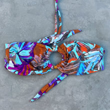 Load image into Gallery viewer, Turquoise Blossom Strapless Bikini Top