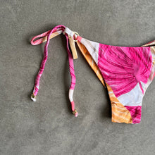 Load image into Gallery viewer, Summer in Buzios Katie Side Tie Bottom