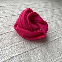 Load image into Gallery viewer, Pink Mesh Bun Scarf
