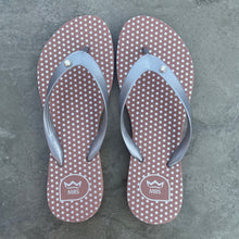 Load image into Gallery viewer, Polka Dots Natural and Silver Flip Flops
