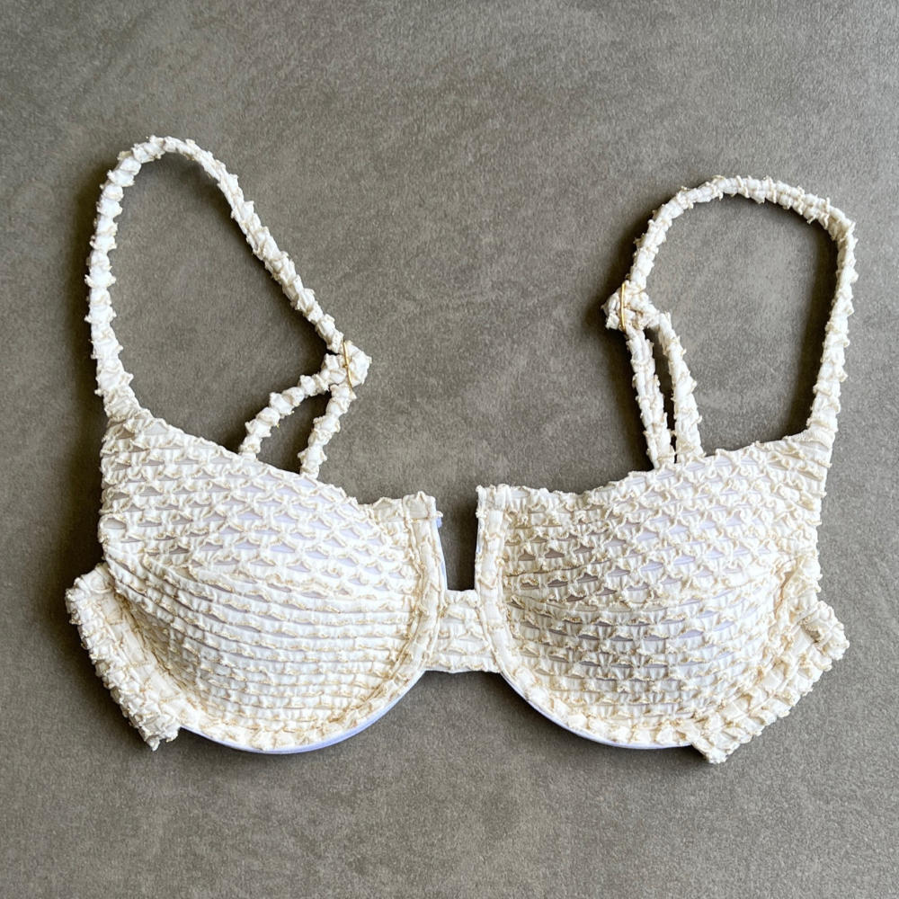 Sparkling Snow Mermaid Weave Textured Panneled Bikini Top