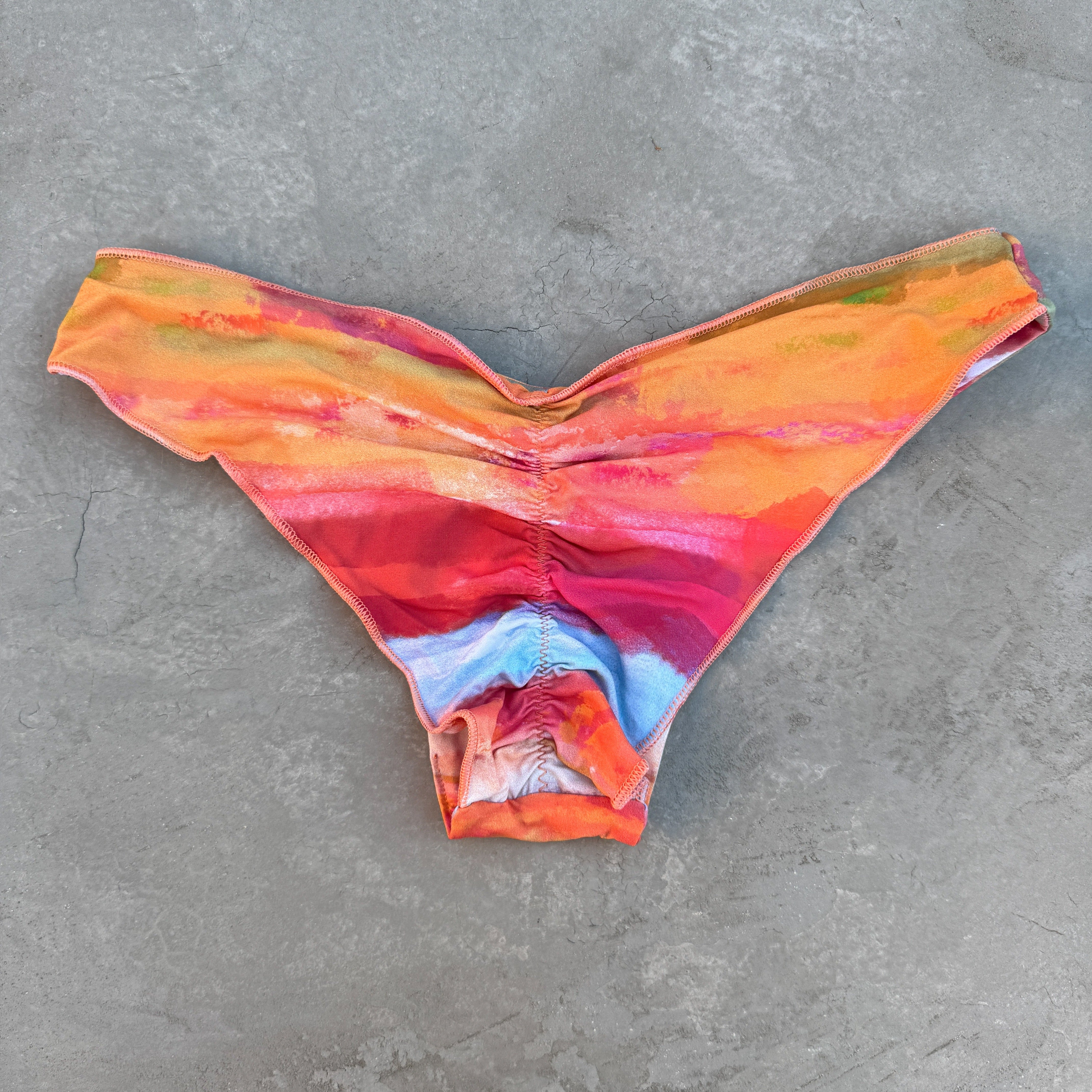 Aperol Sunsets Lili Ripple Bikini Bottom – MyBrazilianShop