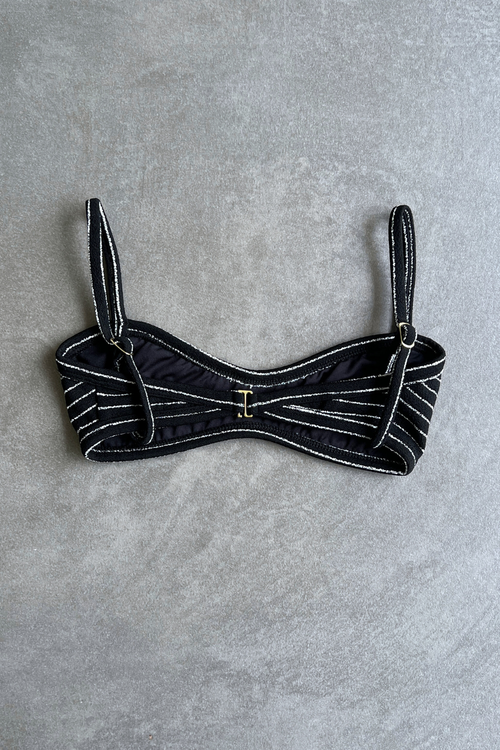 Black & White Seashore Striped Textured Tati Bikini Top