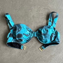 Load image into Gallery viewer, Ipanema Nights Carolina Bikini Top
