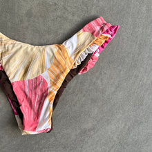 Load image into Gallery viewer, Summer in Buzios Yasmin Bottom
