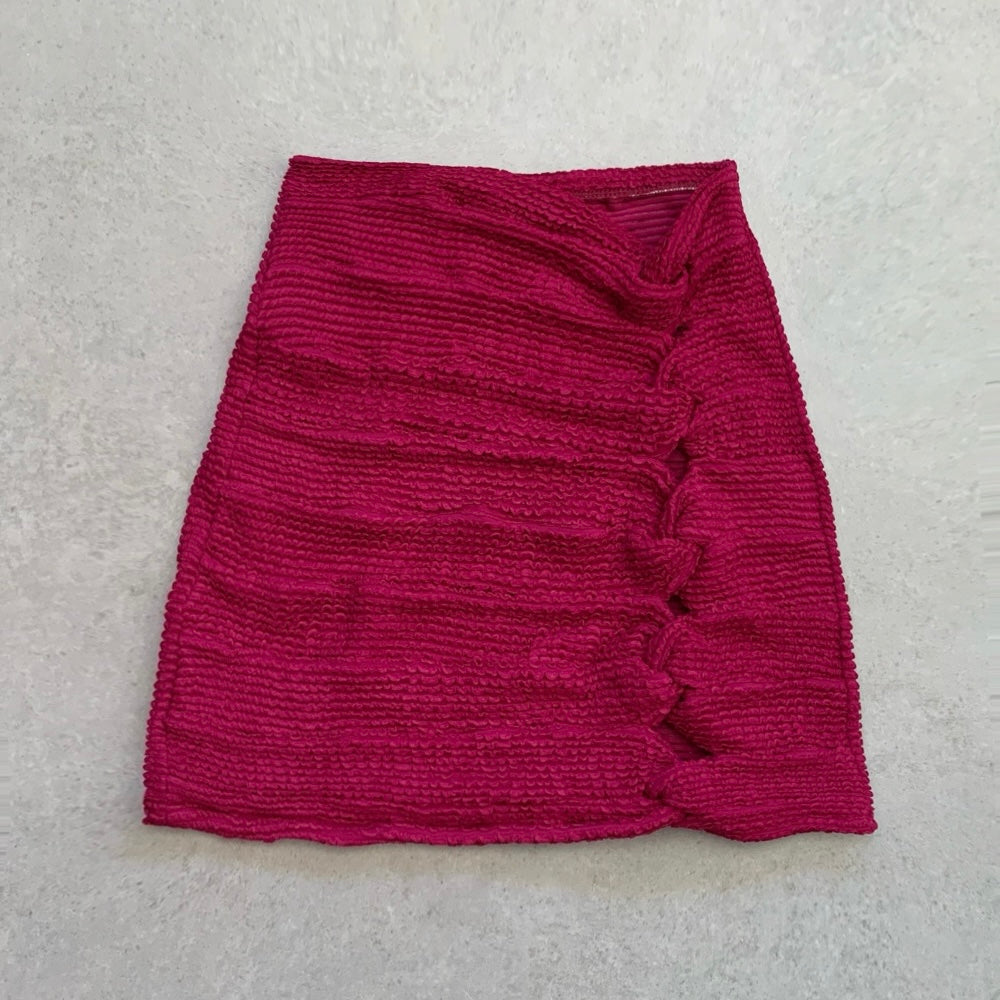 WineBerry Hooked On You Textured Skirt