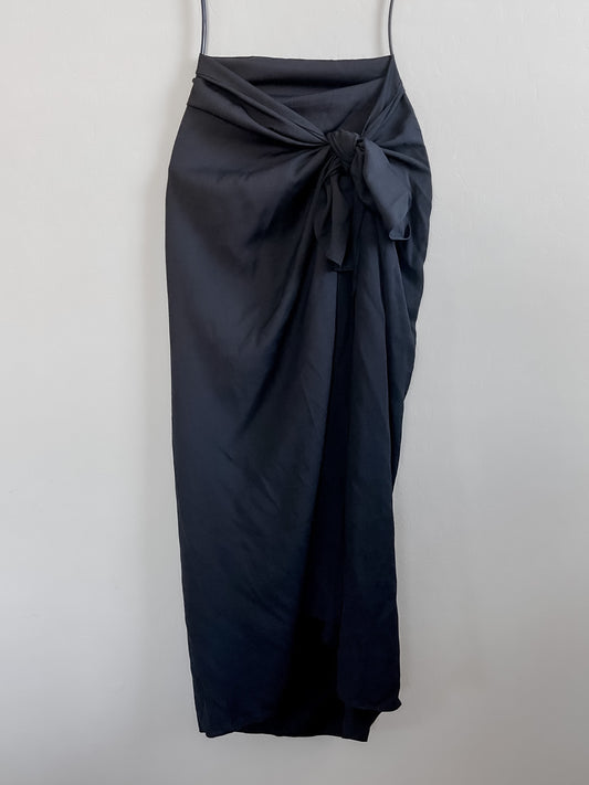 Black Beach Sarong
