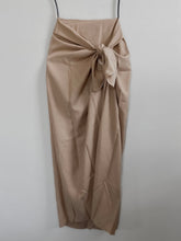 Load image into Gallery viewer, Beige Beach Sarong
