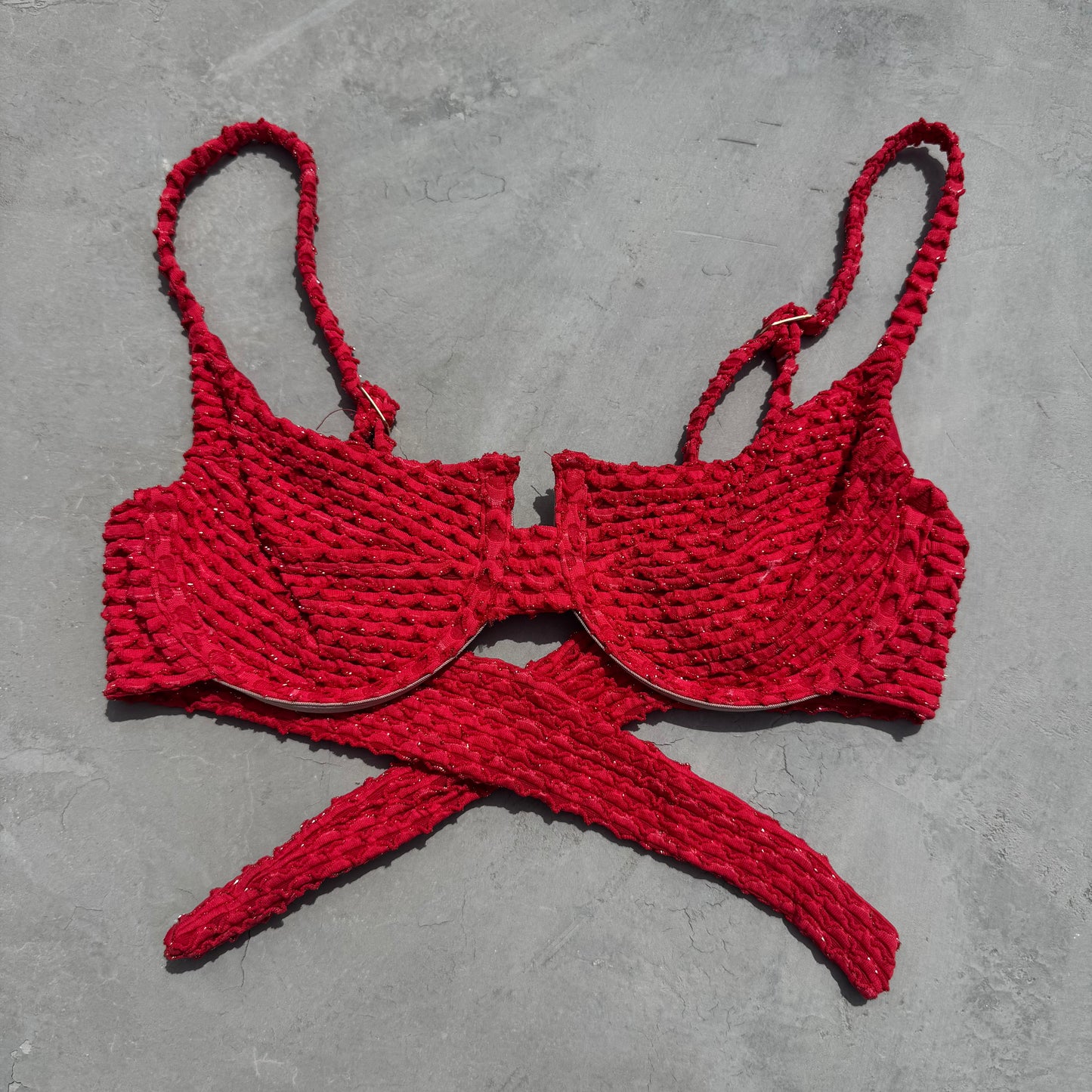 Red Sparkling Mermaid Weave Textured Panneled Bikini Top