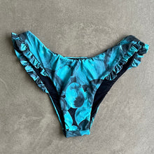 Load image into Gallery viewer, Ipanema Nights Yasmin Bottom
