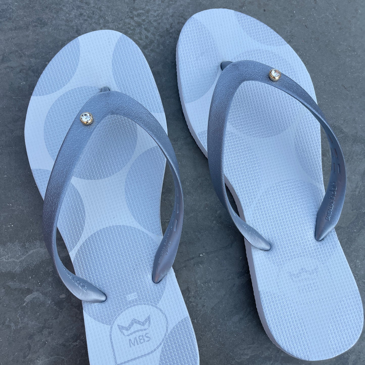 Natural Rubber Flip Flops Silver Polka Dots