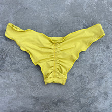 Load image into Gallery viewer, Mellow Yellow Lili Ripple Bikini Bottom
