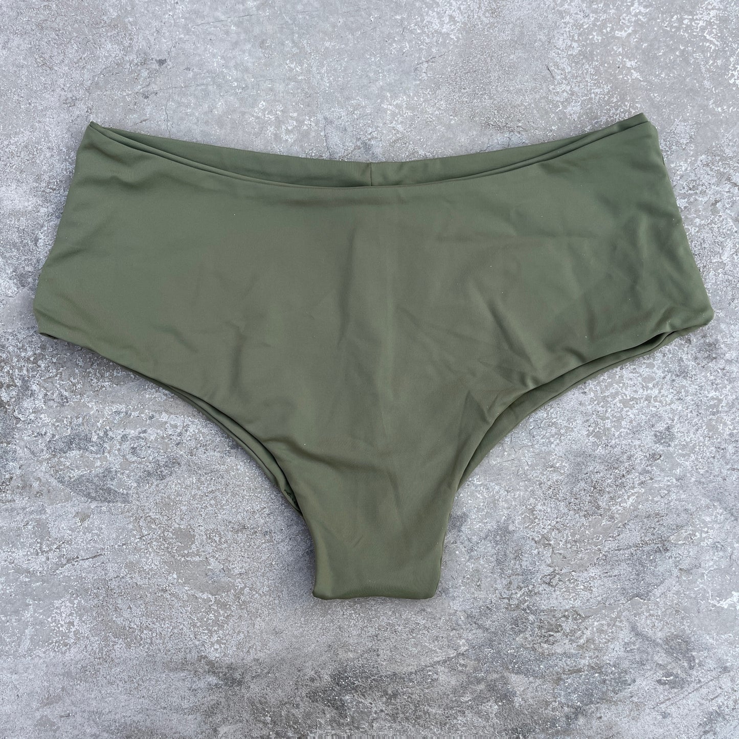 Caper Green Shortie Bottom