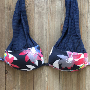 Noronha and Navy Strawberry Triangle Top