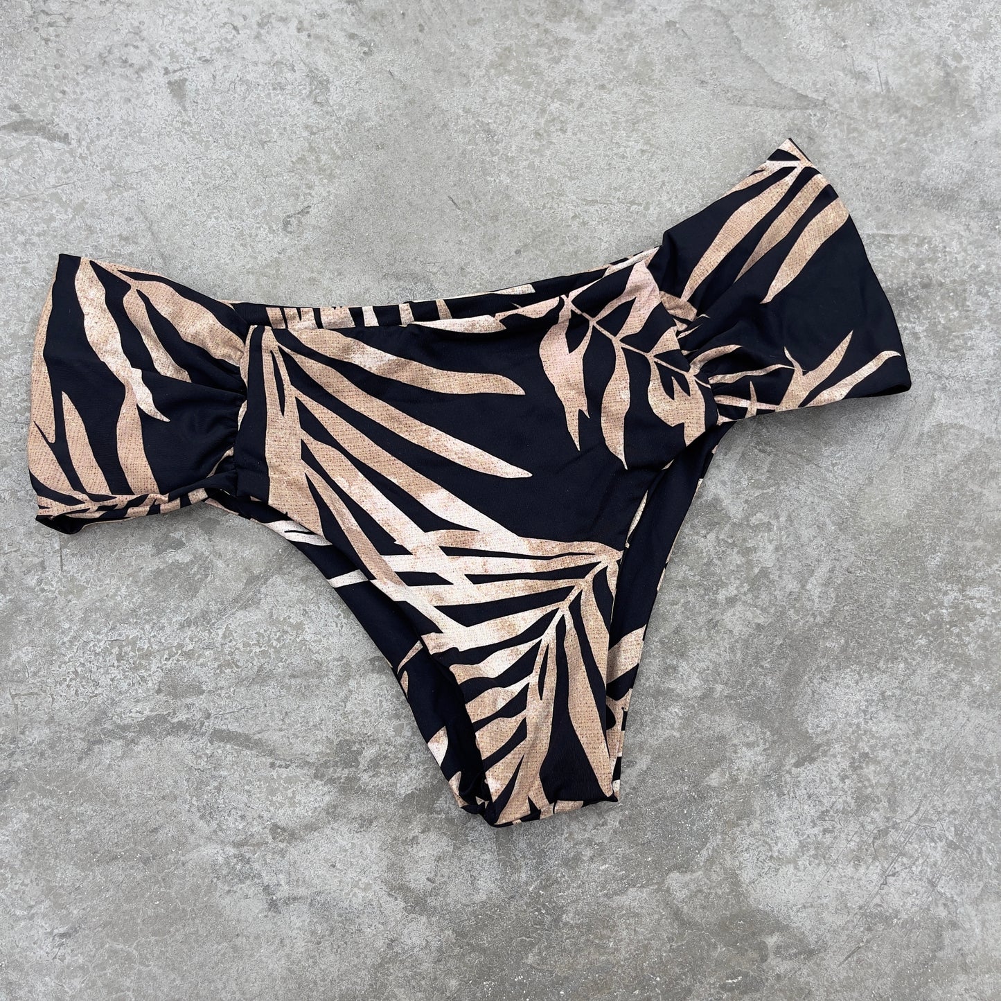 Bleached Leaves Black Classy Cheeky Bottom